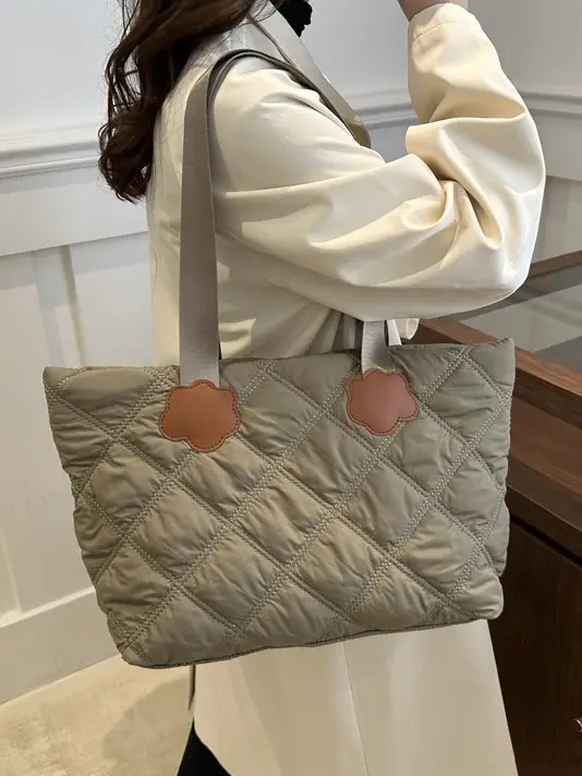 Black Quilted Shoulder Bag Large Capacity for Women - Image 7