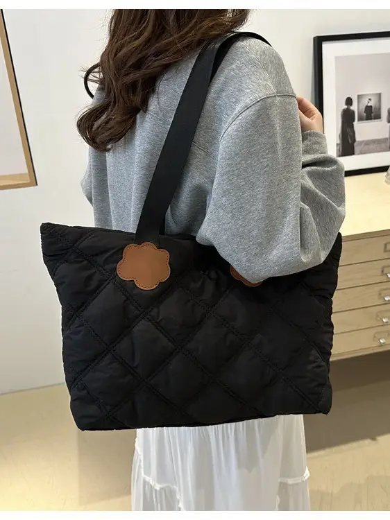 Black Quilted Shoulder Bag Large Capacity for Women - Image 9