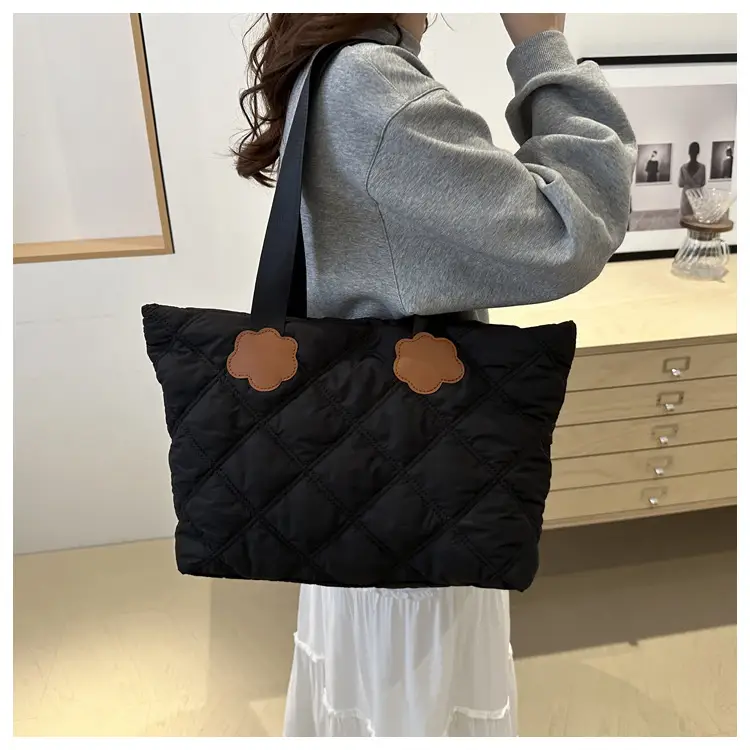 Black Quilted Shoulder Bag Large Capacity for Women — feature 11