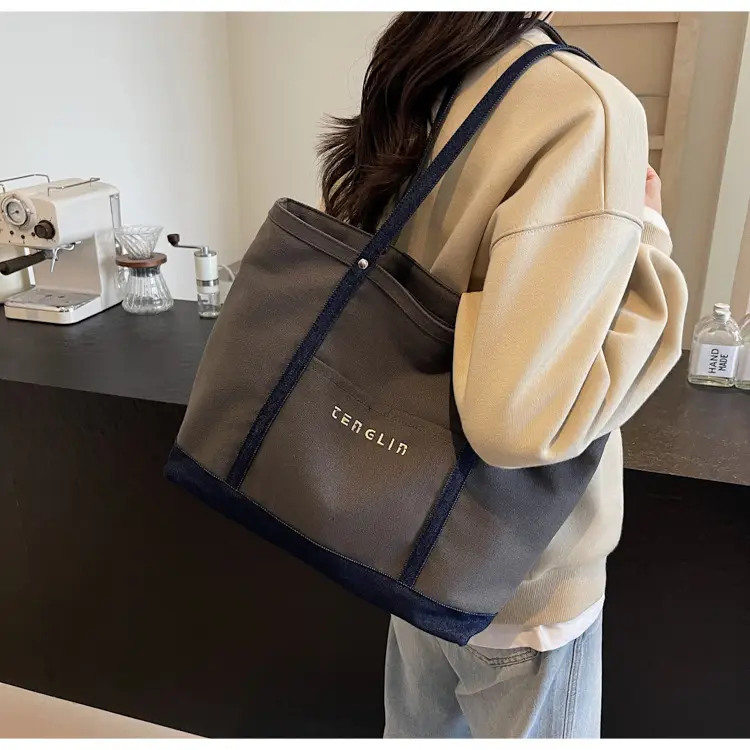 Canvas Large Capacity Shoulder Bag for Women 2026 — feature 9