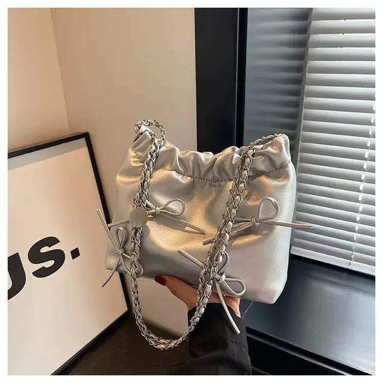 Women's Bow Chain Shoulder Bag Cream 2024 — feature 20