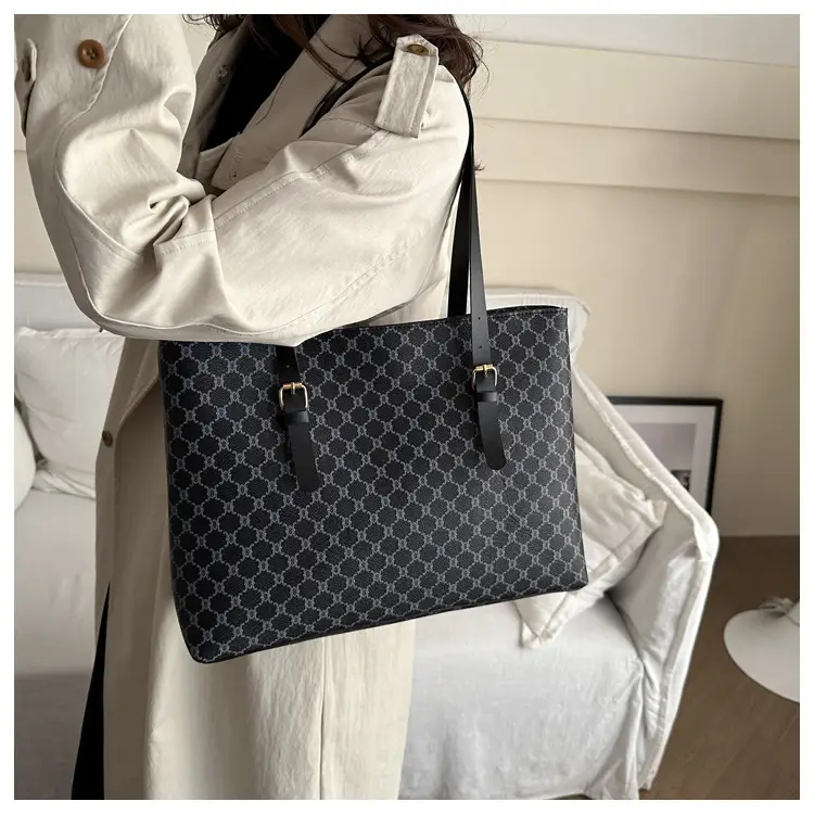 Women's Retro GG Shoulder Bag 2024 College Use — feature 19