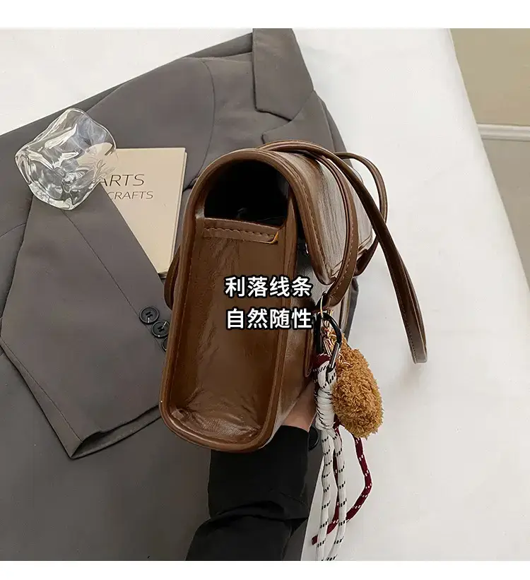 Vintage Brown Leather Shoulder Bag for Women 2024 — feature 6