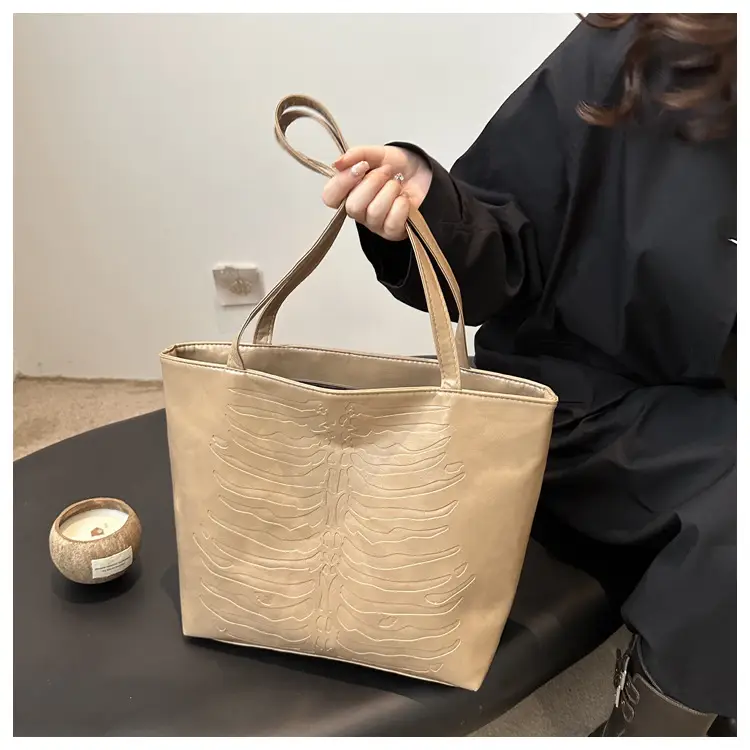 White Soft Leather Tote Bag for Women 2024 — feature 14