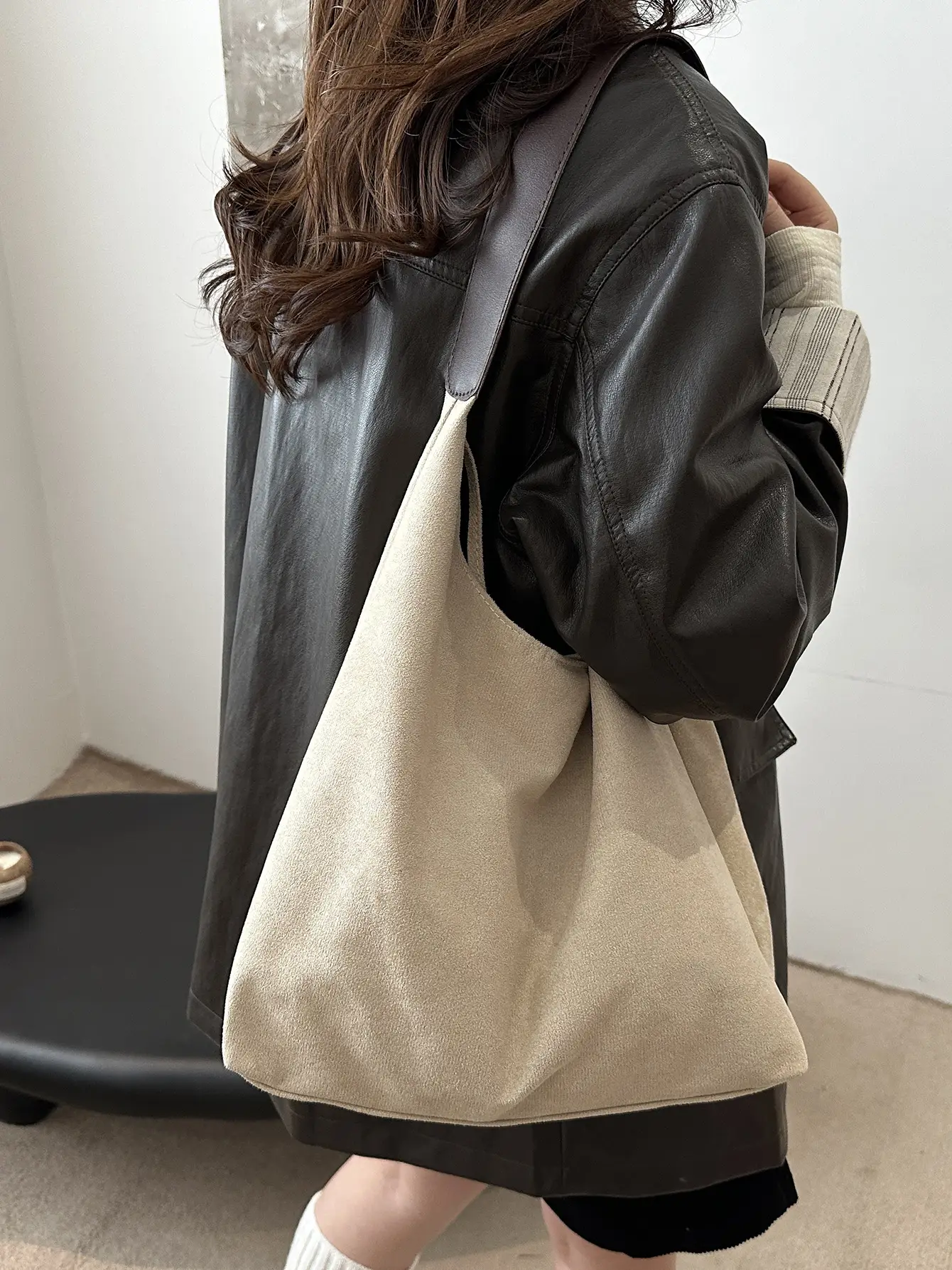 Niche Suede Bag Women's Large Capacity Shoulder Bag - Image 7