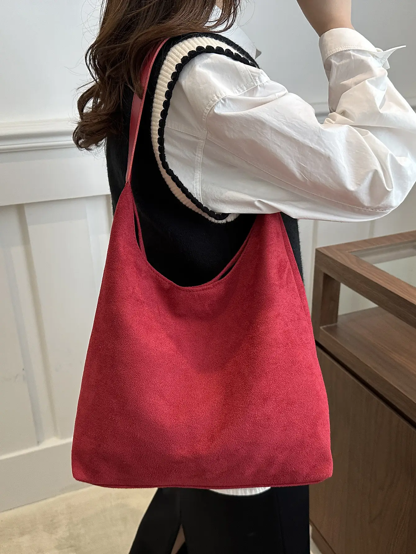 Niche Suede Bag Women's Large Capacity Shoulder Bag - Image 9