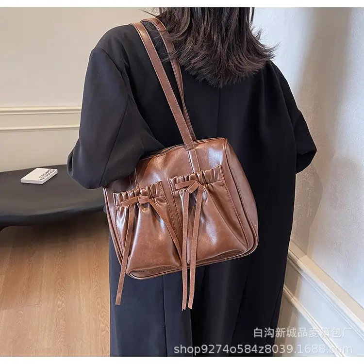 Women Retro Underarm Bag 2026 New Autumn Large Capacity — feature 18