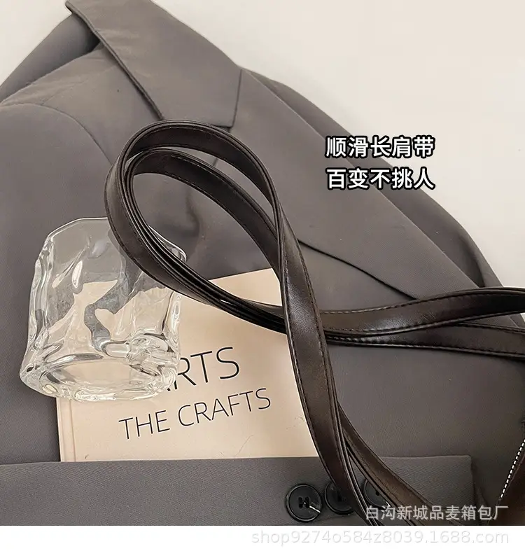 Women Retro Underarm Bag 2026 New Autumn Large Capacity — feature 4
