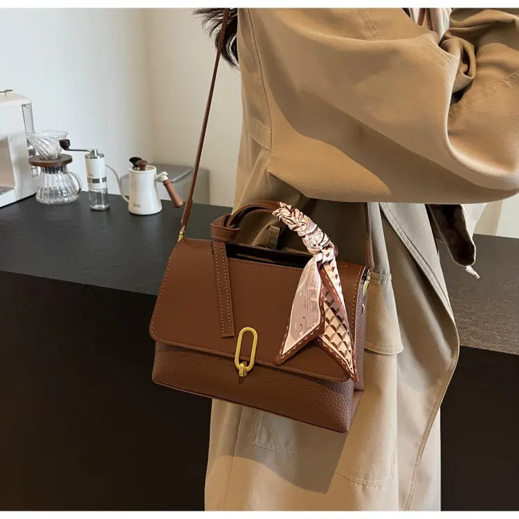 Women's Touching Small Bag 2024 Autumn Winter One Shoulder Crossbody — feature 18