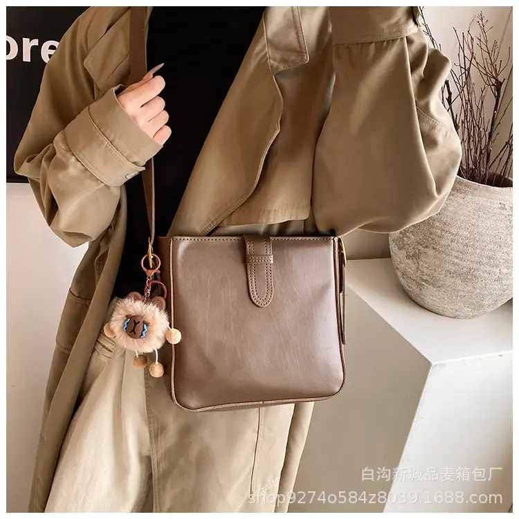 Retro Korean Style Shoulder Crossbody Bag for Women — feature 21
