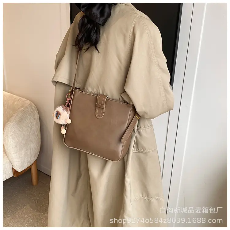 Retro Korean Style Shoulder Crossbody Bag for Women — feature 23
