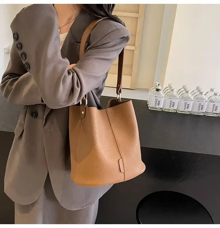 Women's Black Underarm Bucket Bag 2024 — feature 16