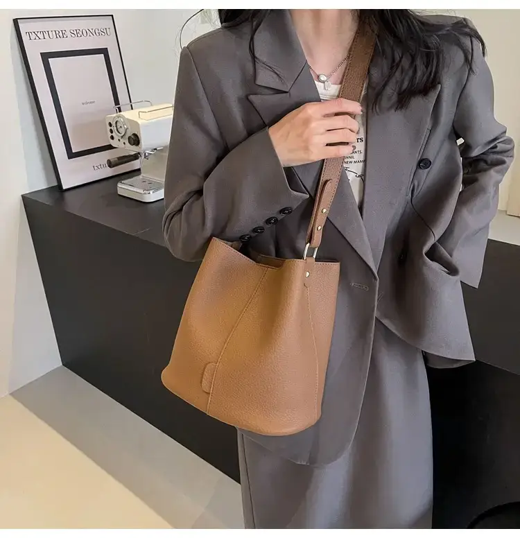 Women's Black Underarm Bucket Bag 2024 — feature 21