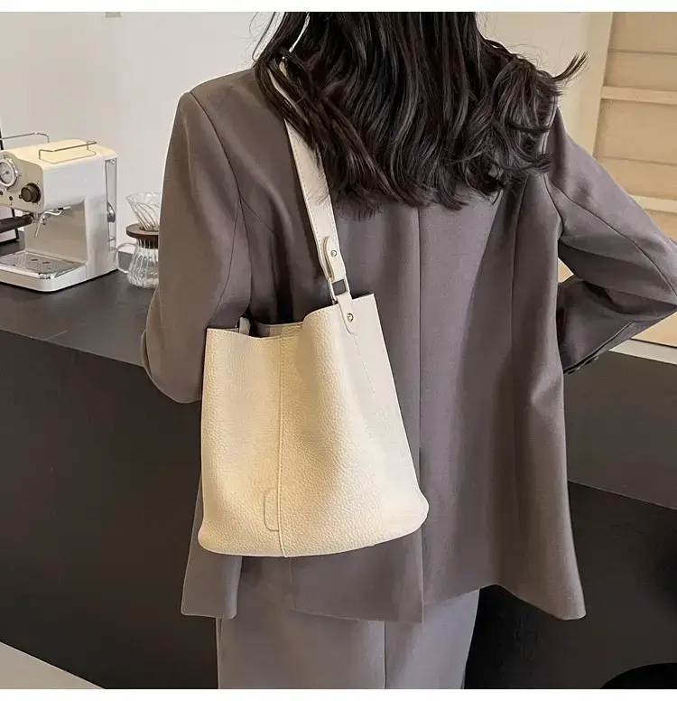 Women's Black Underarm Bucket Bag 2024 — feature 40
