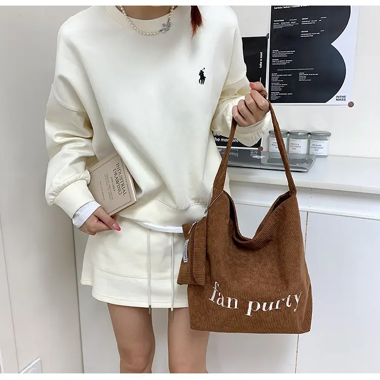 Women's White Fan Purty Shoulder Bag 2024 — feature 21