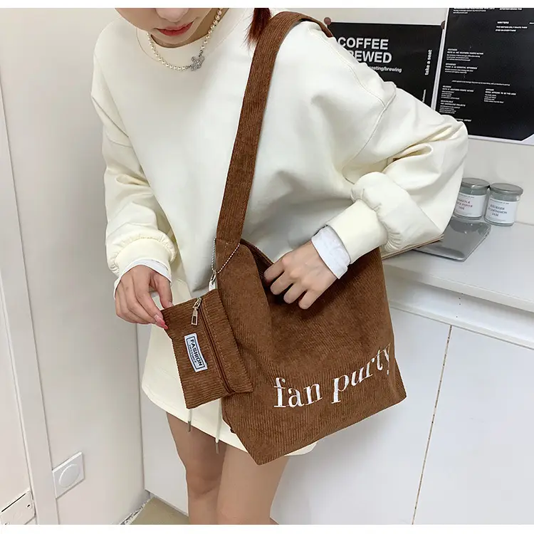 Women's White Fan Purty Shoulder Bag 2024 — feature 22