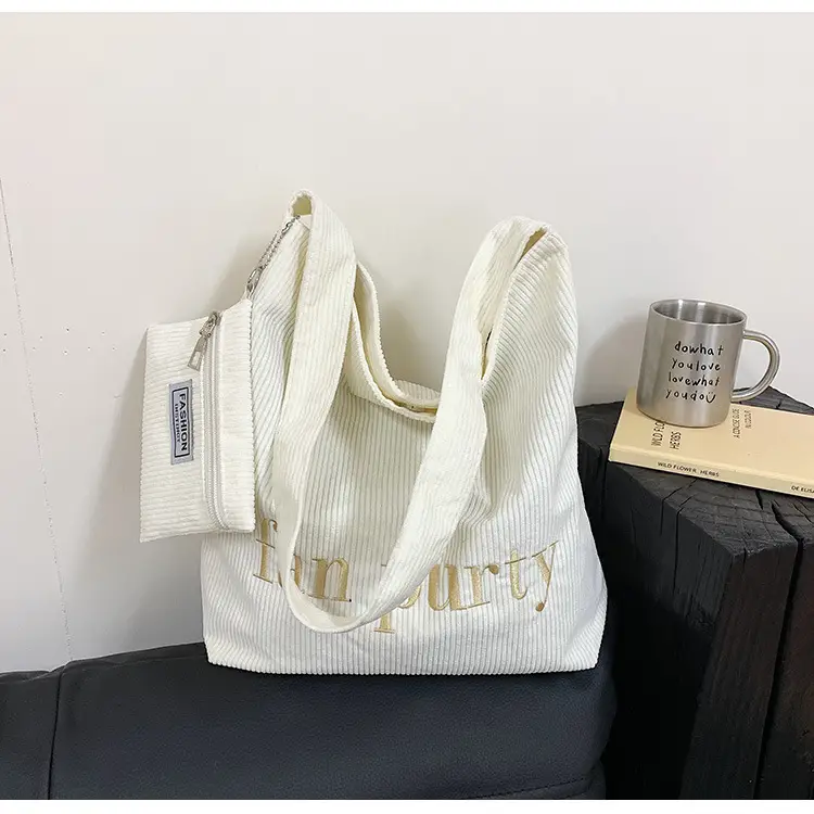 Women's White Fan Purty Shoulder Bag 2024 - Image 5