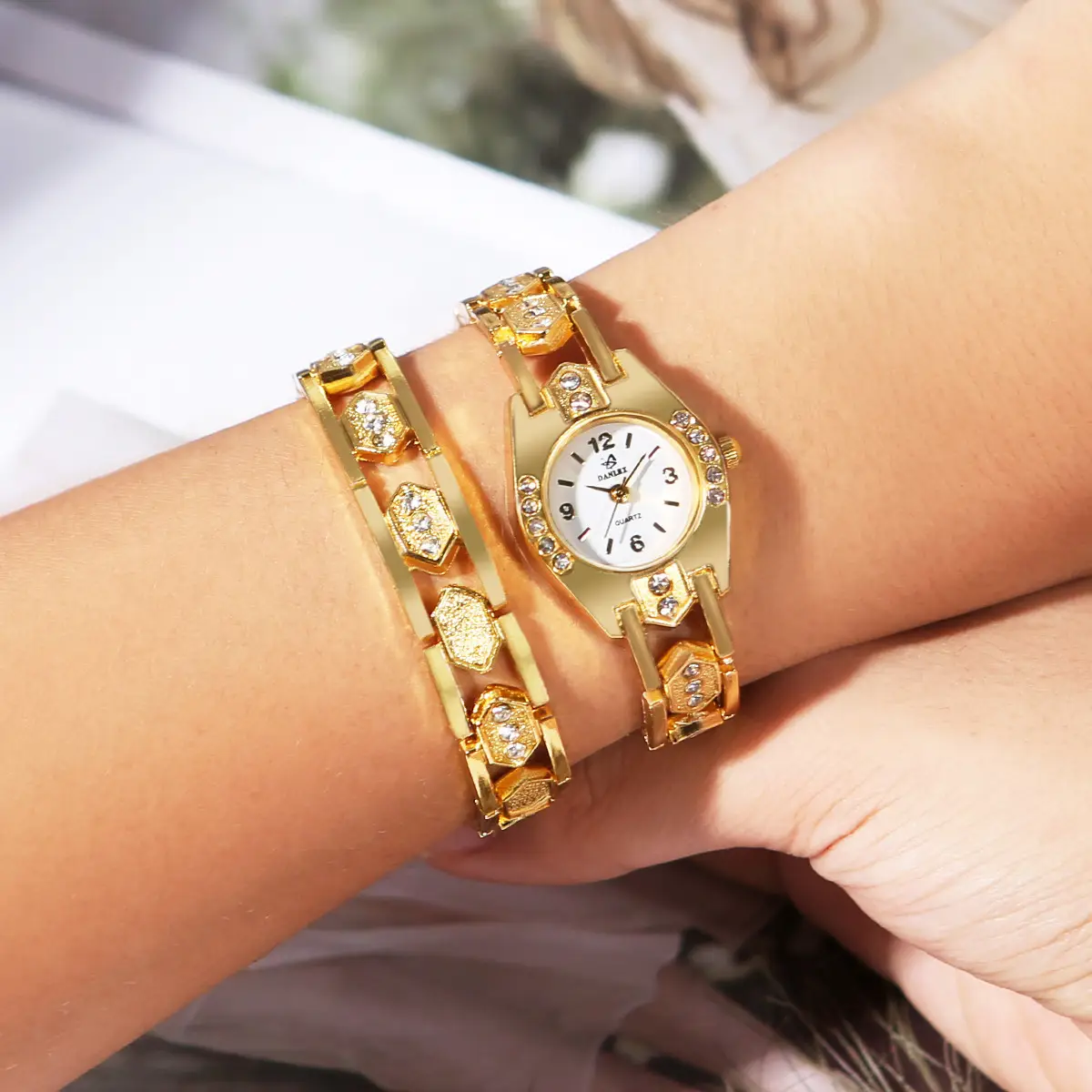 Gold Crystal Bracelet Watch Set for Women - Image 4
