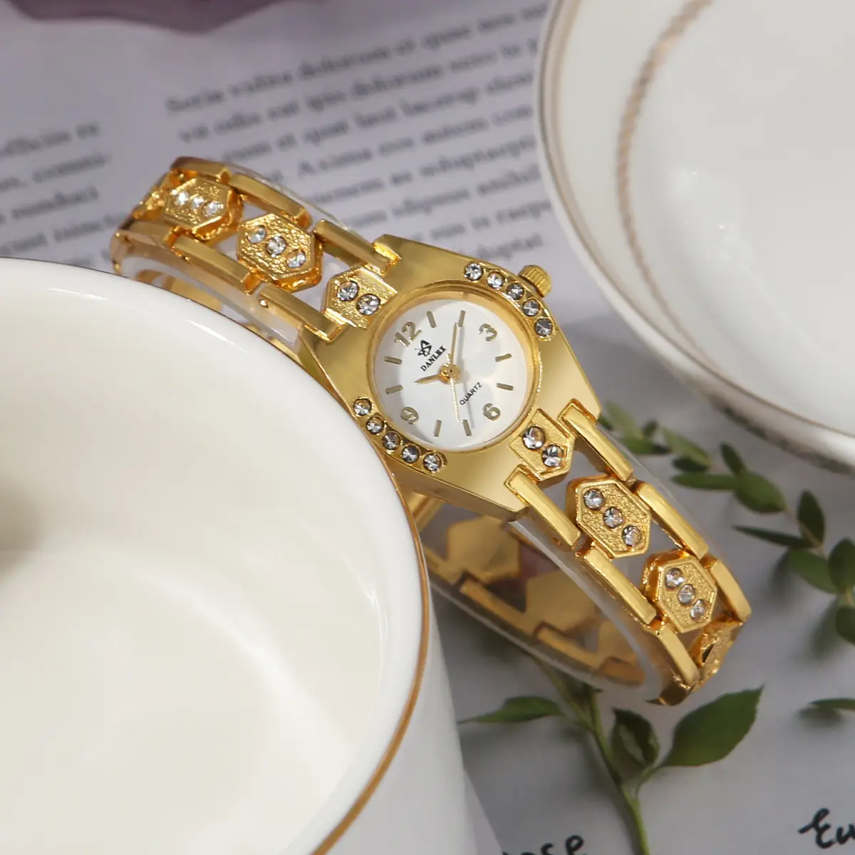 Gold Crystal Bracelet Watch Set for Women — feature 5
