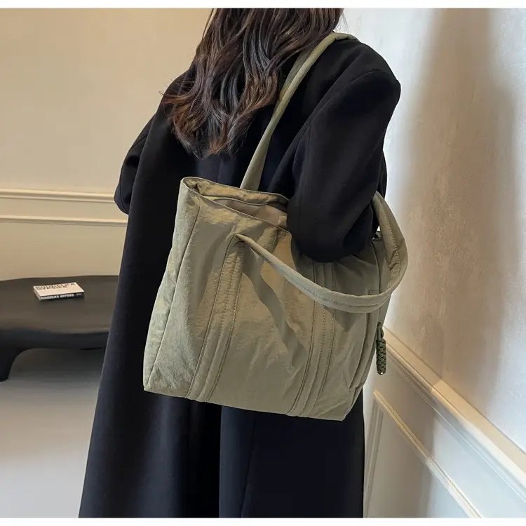 Women's Large Capacity Beige Shoulder Bag 2024 — feature 10