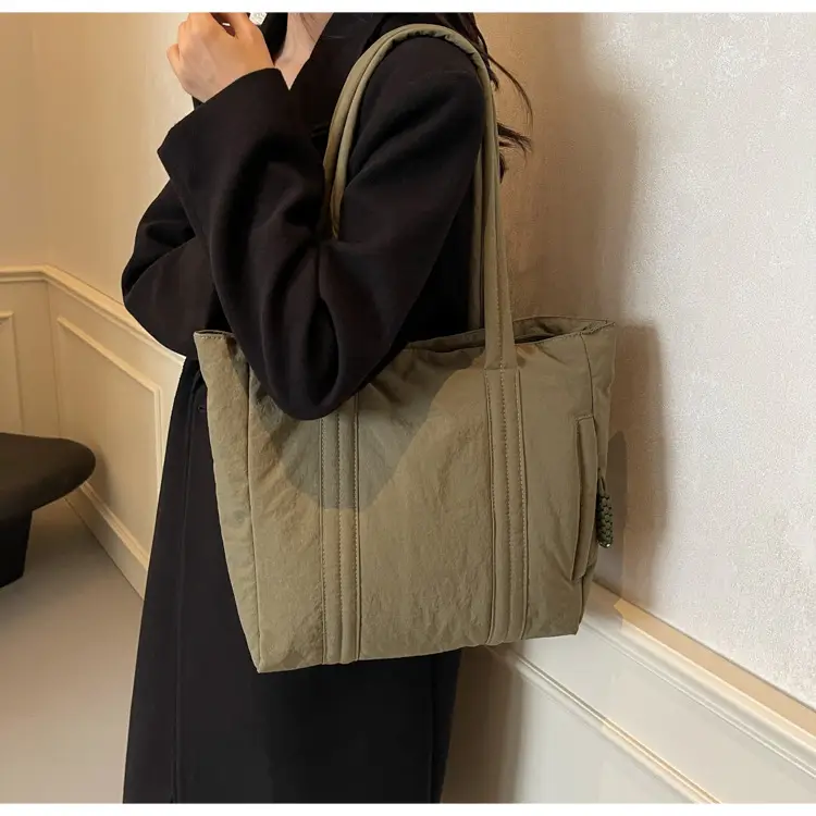 Women's Large Capacity Beige Shoulder Bag 2024 — feature 11