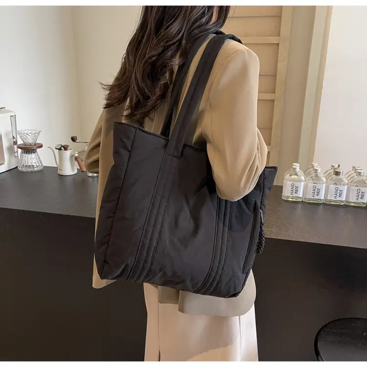 Women's Large Capacity Beige Shoulder Bag 2024 — feature 14