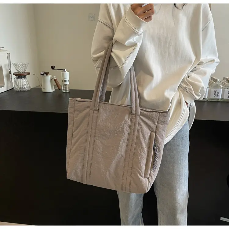 Women's Large Capacity Beige Shoulder Bag 2024 — feature 17