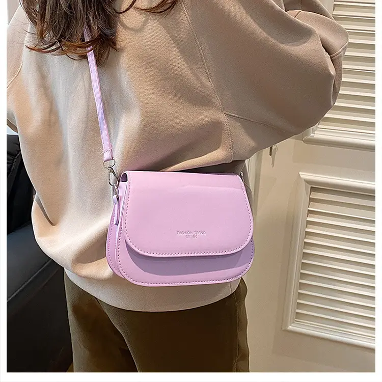 Women's Beige Crossbody Bag 2024 Heart Autumn Style — feature 13