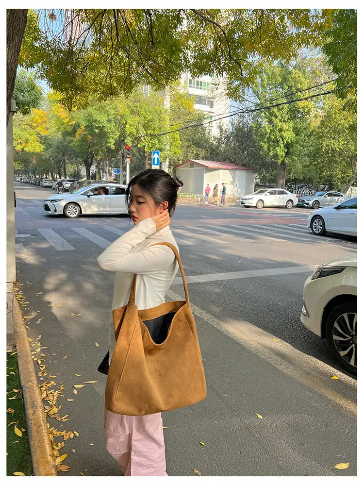 Vintage Woolen Shoulder Bag Women's Casual Large Capacity Tote — feature 16
