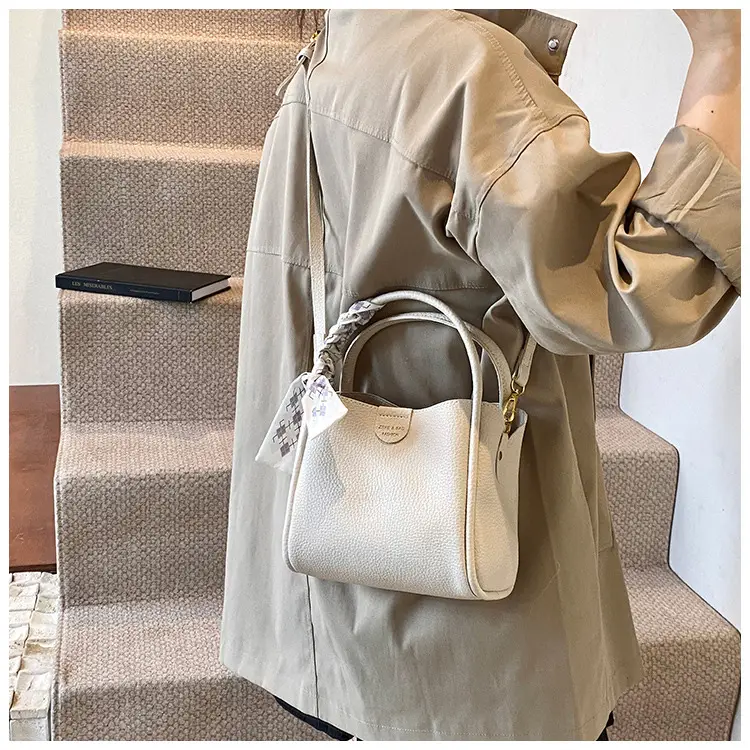 Brown Leather Shoulder Bag with Tassel for Women — feature 17
