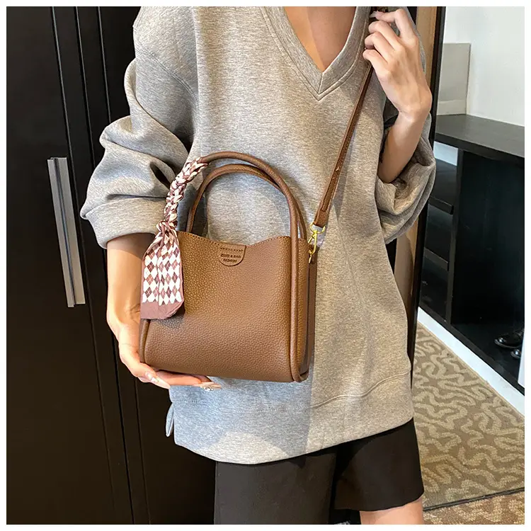 Brown Leather Shoulder Bag with Tassel for Women — feature 30