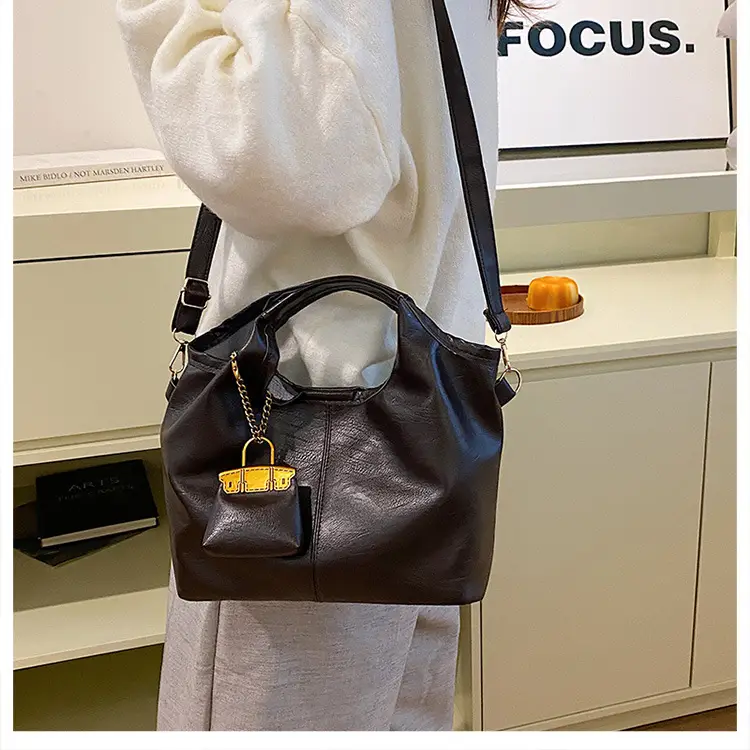 Women's Retro Leather Bucket Bag Brown 2024 — feature 28