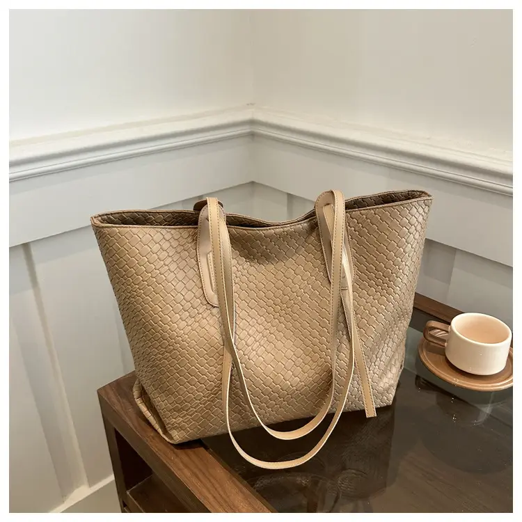 Red Vintage Woven Tote Bag Large Capacity Casual 2024 - Image 3