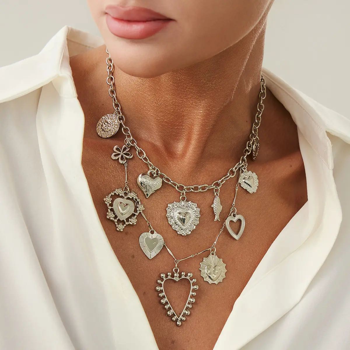 European American Heart Pendant Necklace with Peach Clavicle Design - Image 9