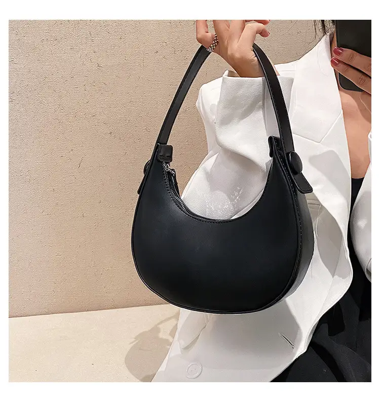 2024 New Autumn Crescent Mini Handbag Black — feature 17