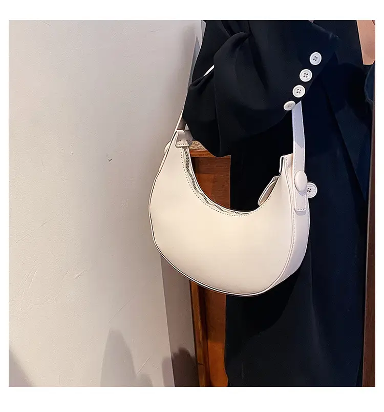 2024 New Autumn Crescent Mini Handbag Black — feature 20