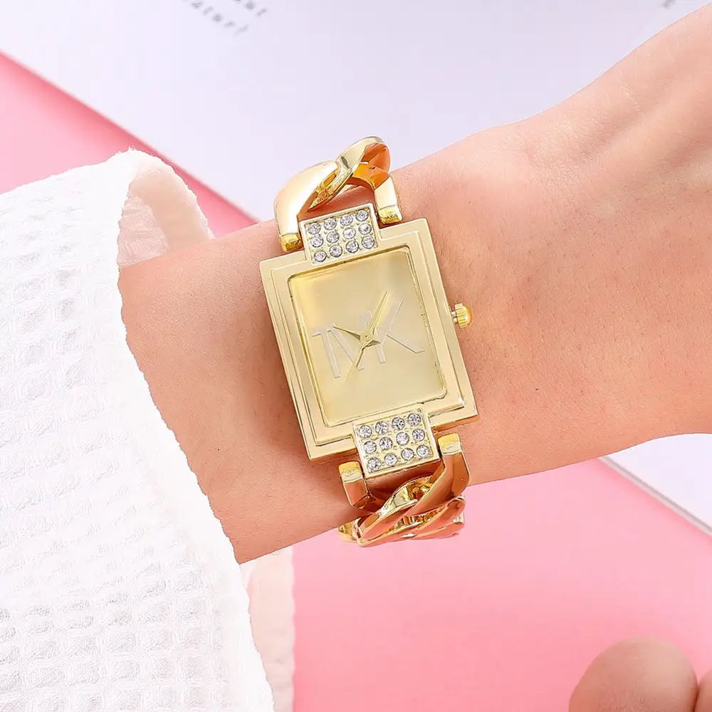 New Hot Selling Bracelet Watch All-match Fashion Quartz Watch Creative Hollow Diamond Fashion Square Women's Watch — feature 3