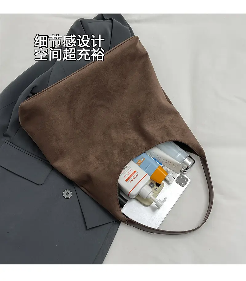 Retro Frosted Large Shoulder Bag Women 2024 — feature 3