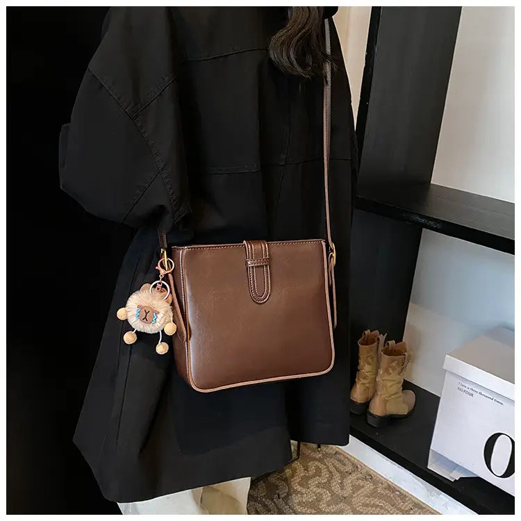 Women's Crossbody Bag Brown Textured 2026 New Fashion — feature 10