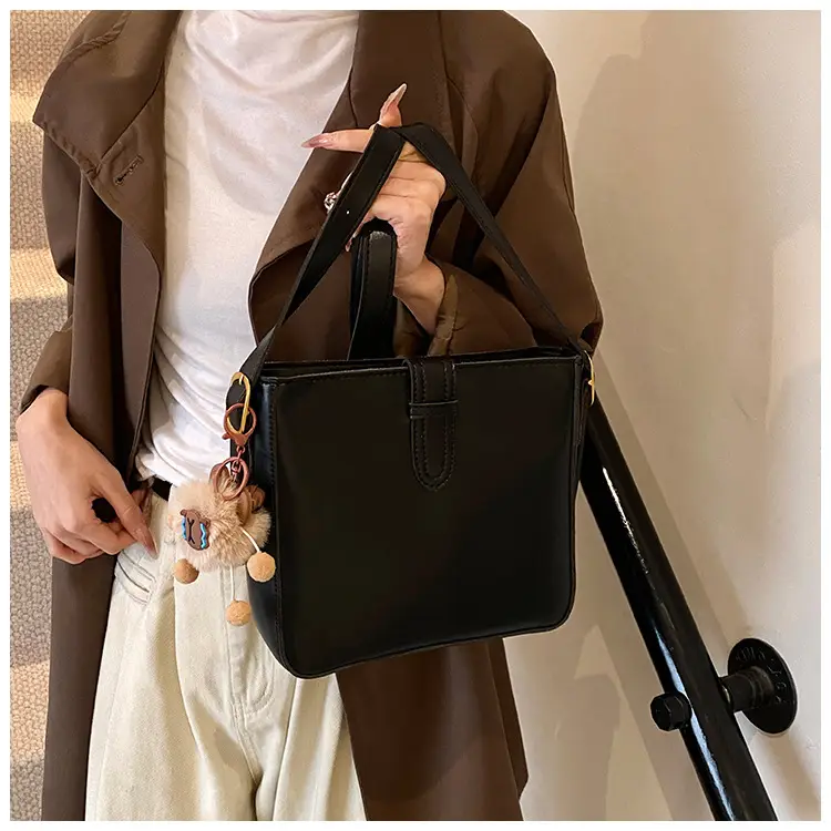 Women's Crossbody Bag Brown Textured 2026 New Fashion — feature 11