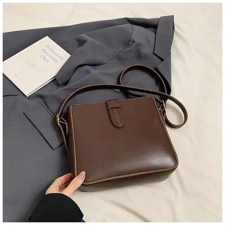 Women's Crossbody Bag Brown Textured 2026 New Fashion — feature 40
