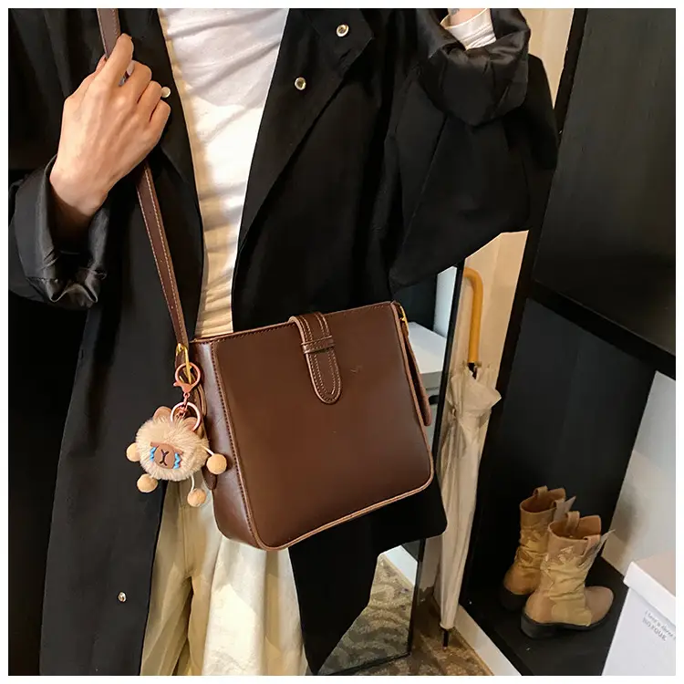 Women's Crossbody Bag Brown Textured 2026 New Fashion — feature 9