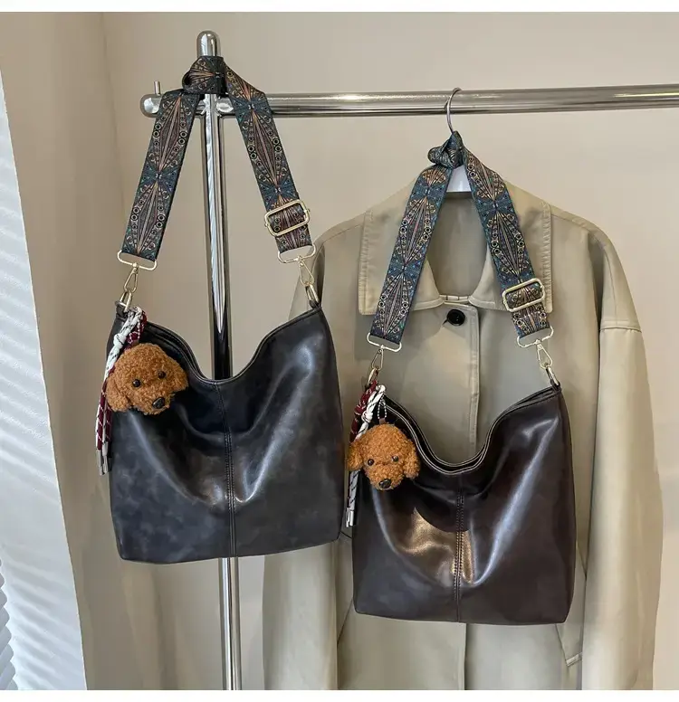 Women's Wax Leather Large Bag with Crossbody Strap — feature 18