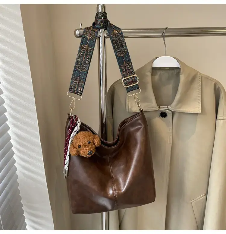 Women's Wax Leather Large Bag with Crossbody Strap — feature 23