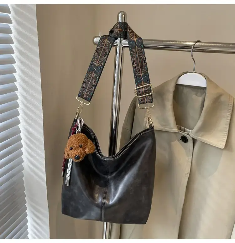 Women's Wax Leather Large Bag with Crossbody Strap — feature 29