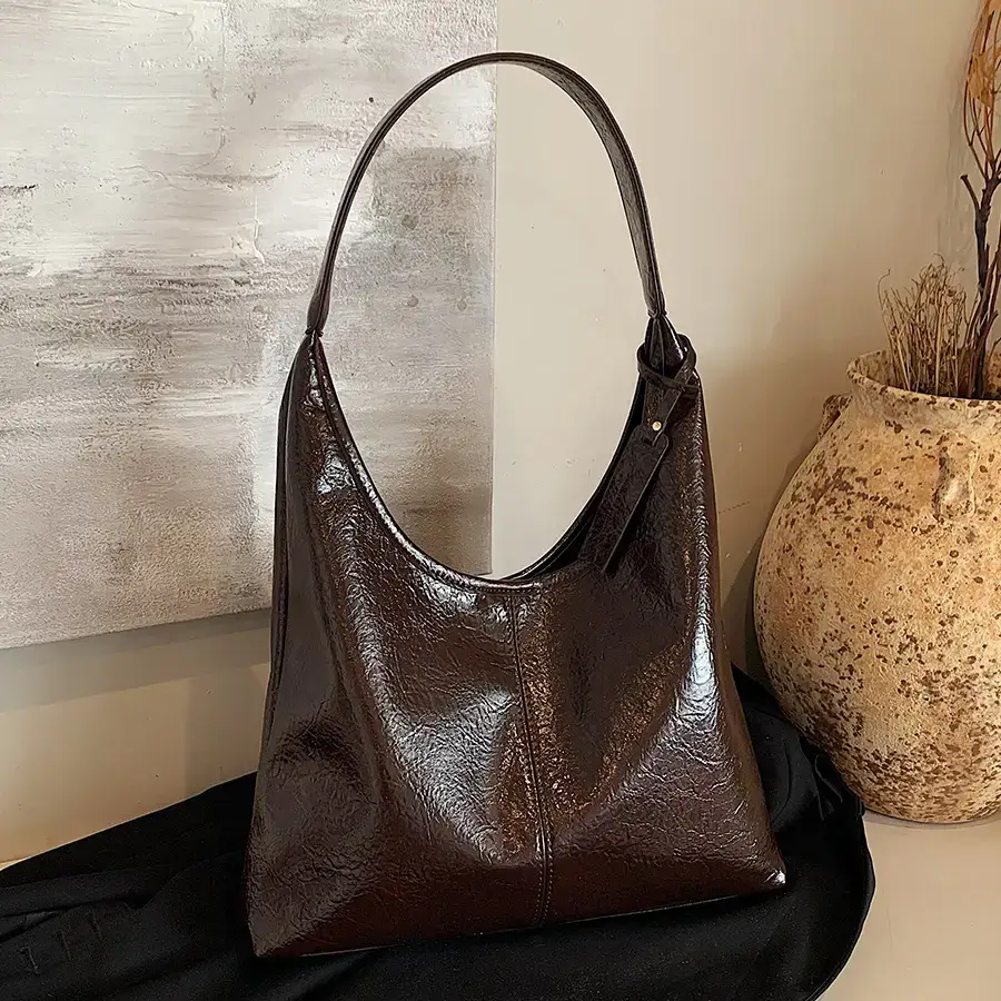 Black Leather Shoulder Bag for Women 2024 - Image 5
