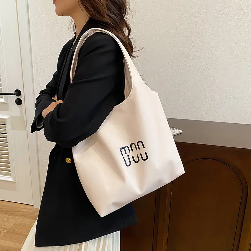 Black Leather Tote Bag for College Students 2026 - Image 7