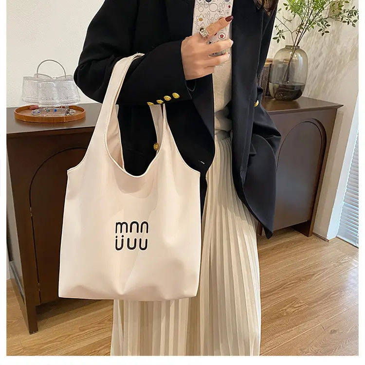 Black Leather Tote Bag for College Students 2026 — feature 25