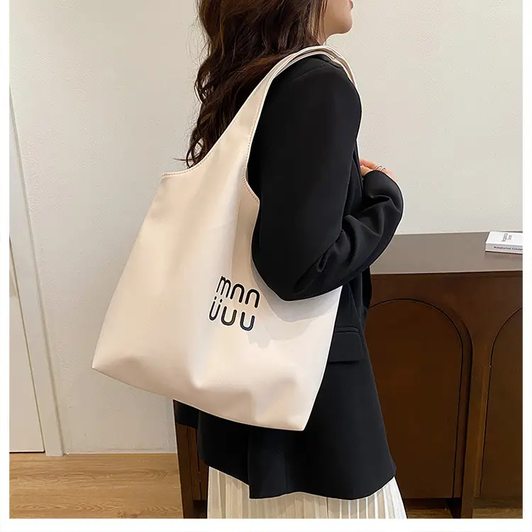 Black Leather Tote Bag for College Students 2026 — feature 26
