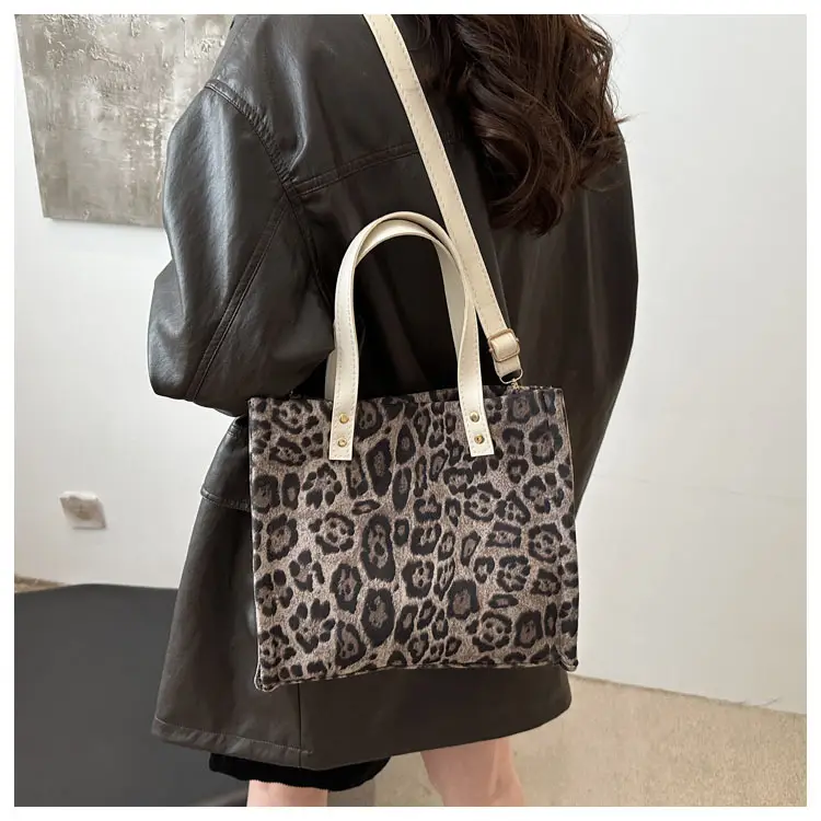 2024 Leopard Print Western Shoulder Bag Large Capacity — feature 17